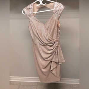 Cocktail dress light pink with glitter finish